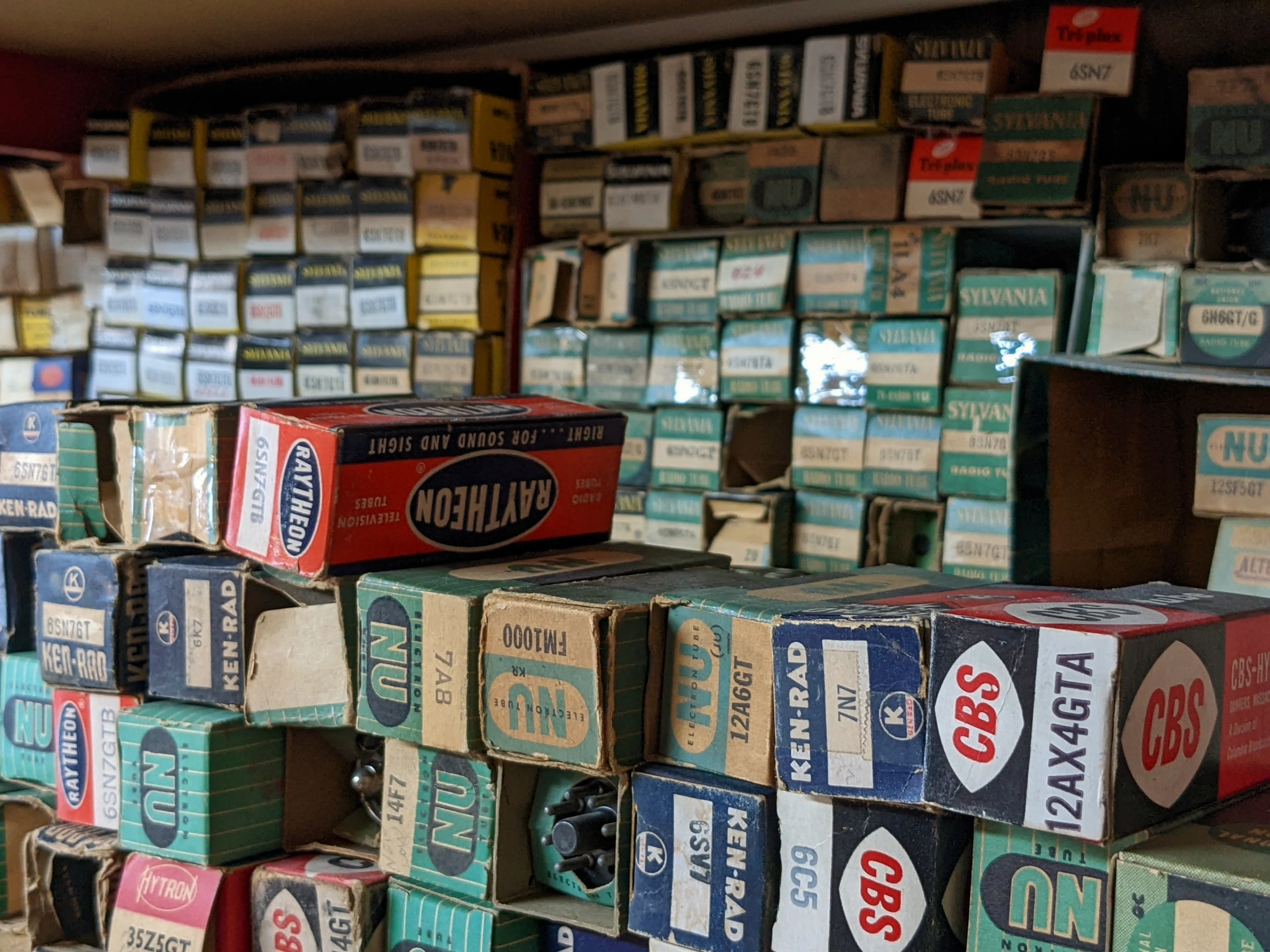 Vacuum tubes at Vintage Tube Services